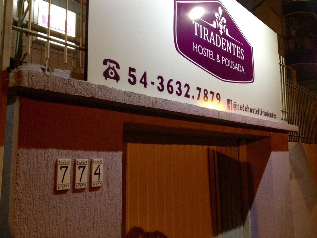 Hostel E Pousada Tiradentes 774 Passo Fundo Exterior photo